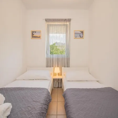 Manita Paklenica アパート *