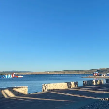 Manita Paklenica セリネ